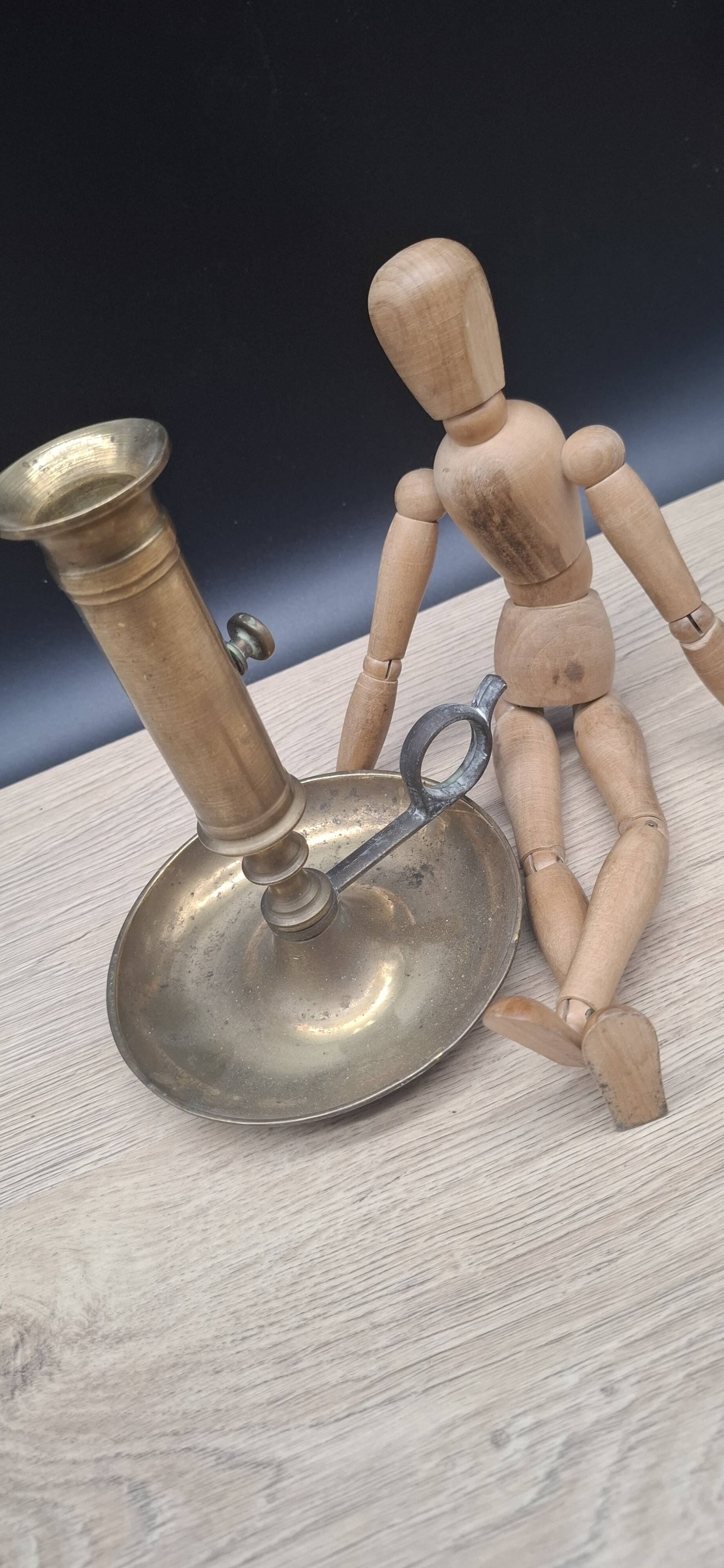 Brass cellar rat candle holder with handle 01