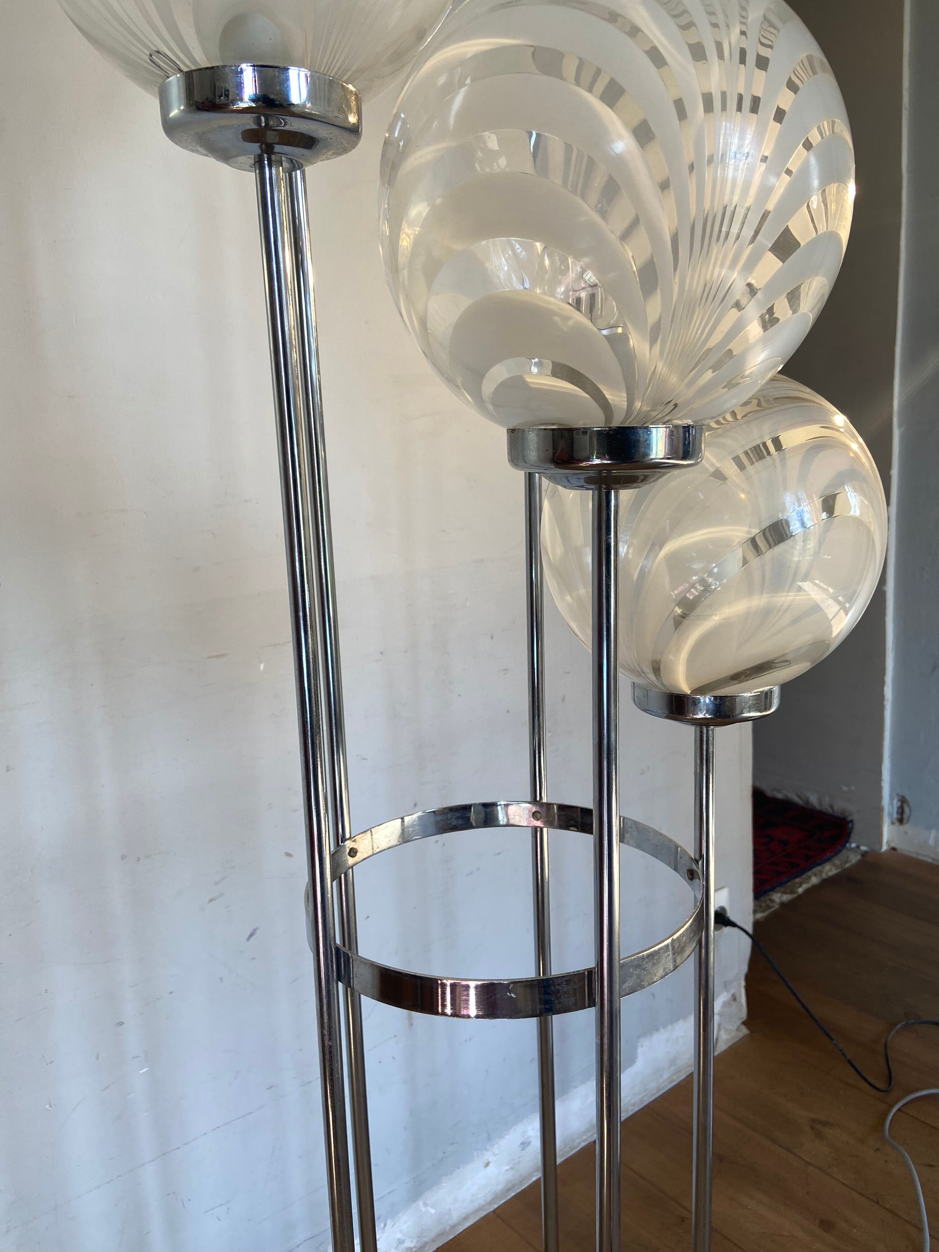 Waterfall floor lamp 5 globes Marinha Grande factory 70s