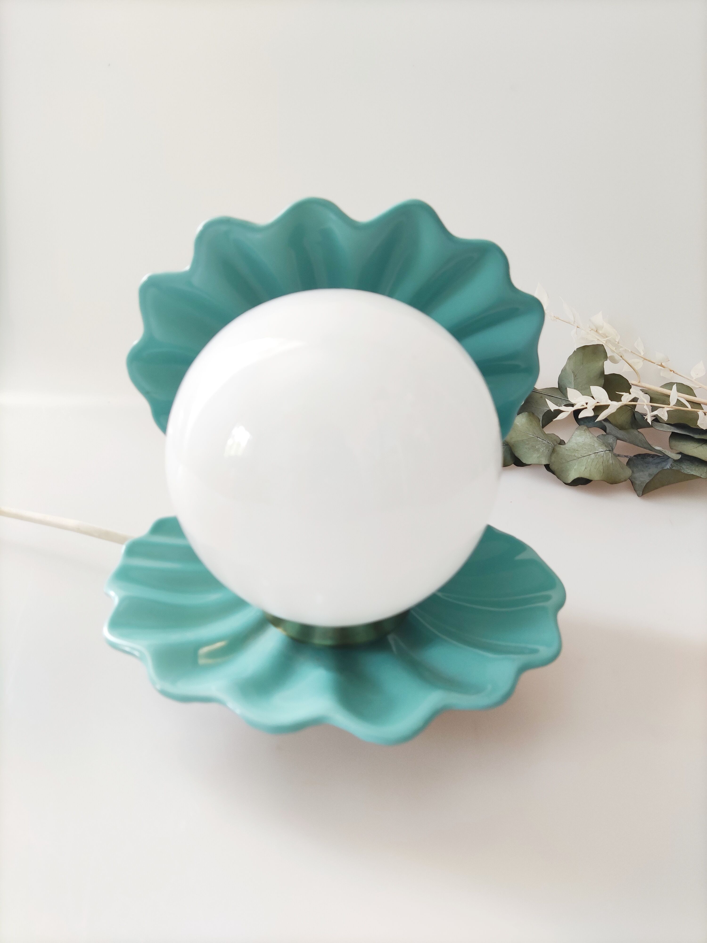 Vintage blue shell ceramic lamp