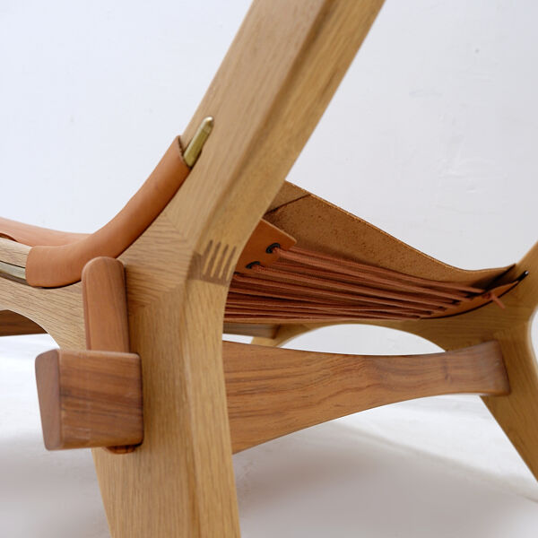 Fauteuil lounge vintage de style scandinave en bois et cuir