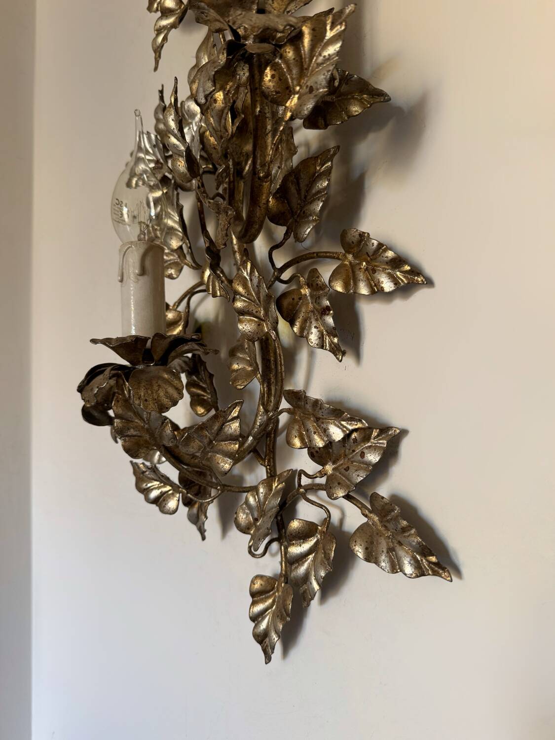 Florentine foliage applique from the 1960s.