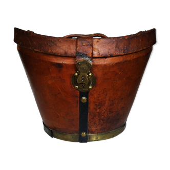 Leather hat box, 20th