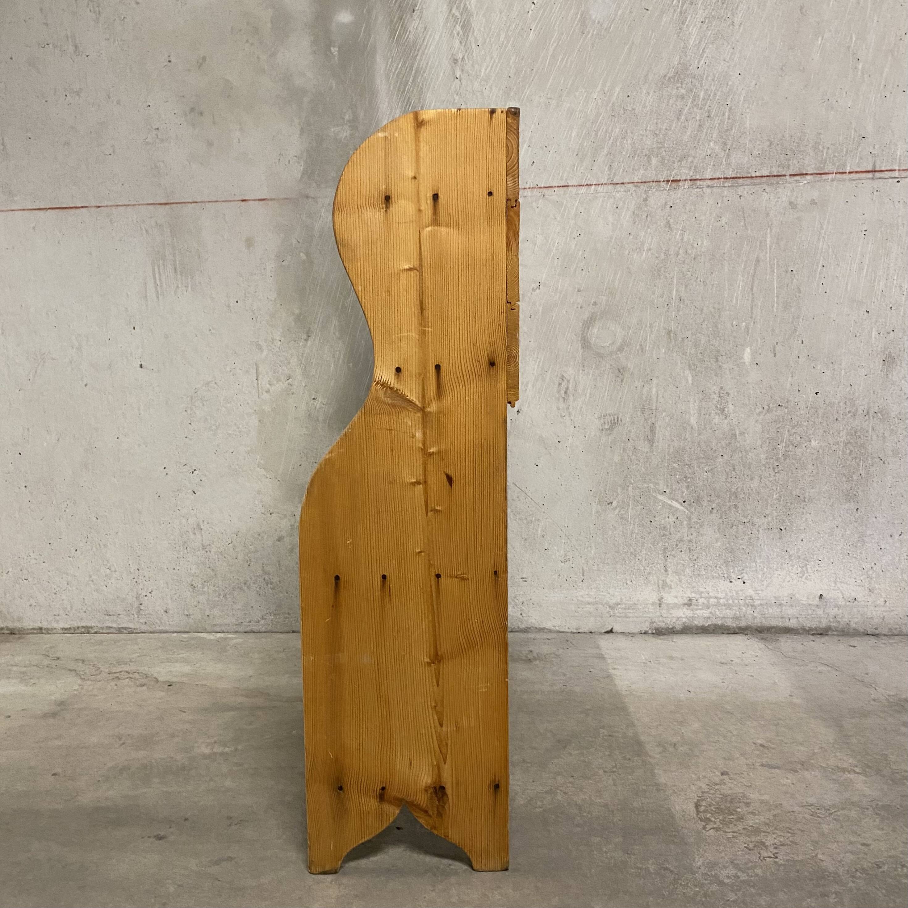 Etagère en bois brut