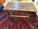 Petite table de ferme ancienne en bois massif – Patine authentique