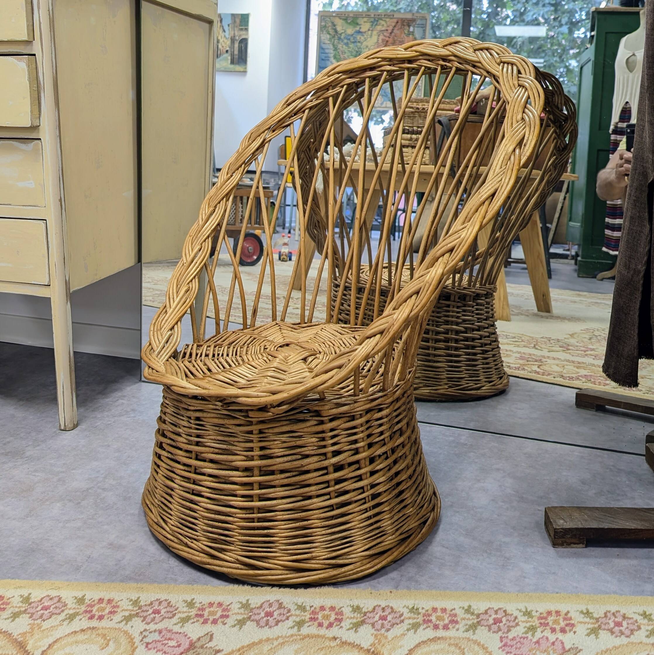 Fauteuil vintage enfant en osier tressé