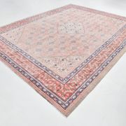 Tapis persan classique rose et bleu