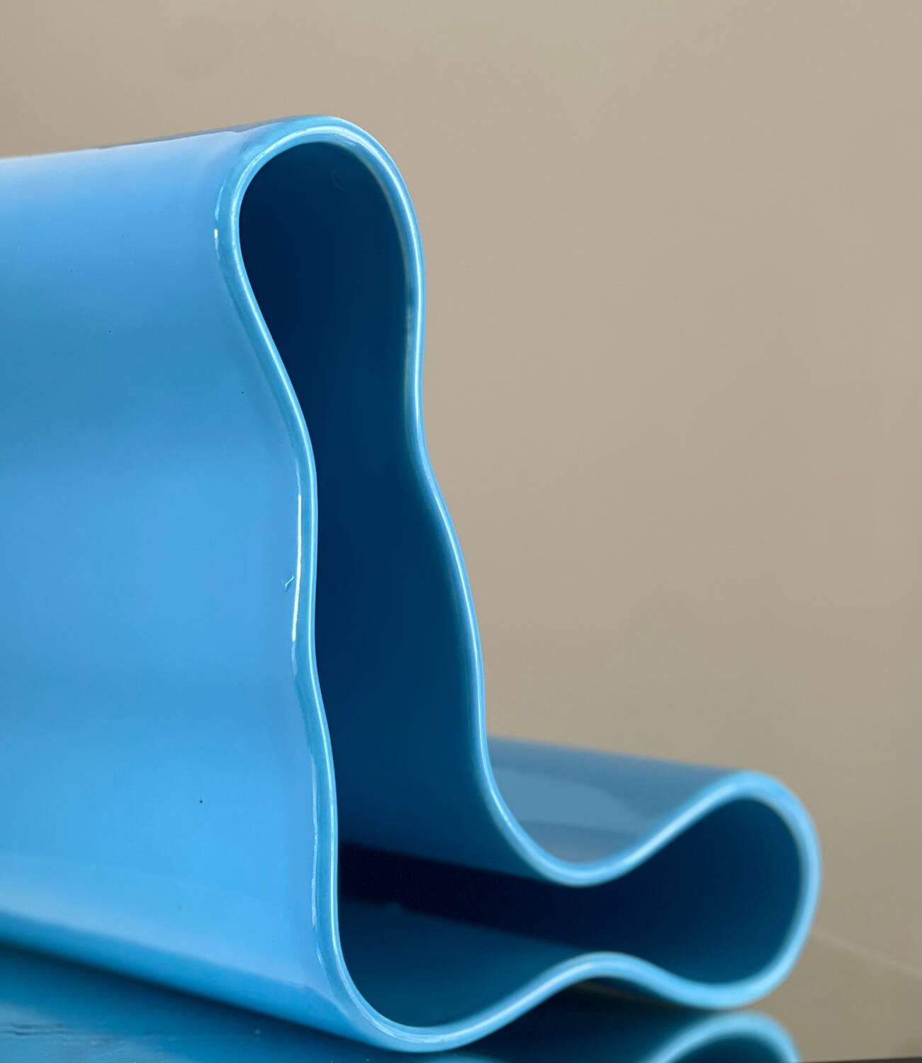 Biomorphic ceramic vase