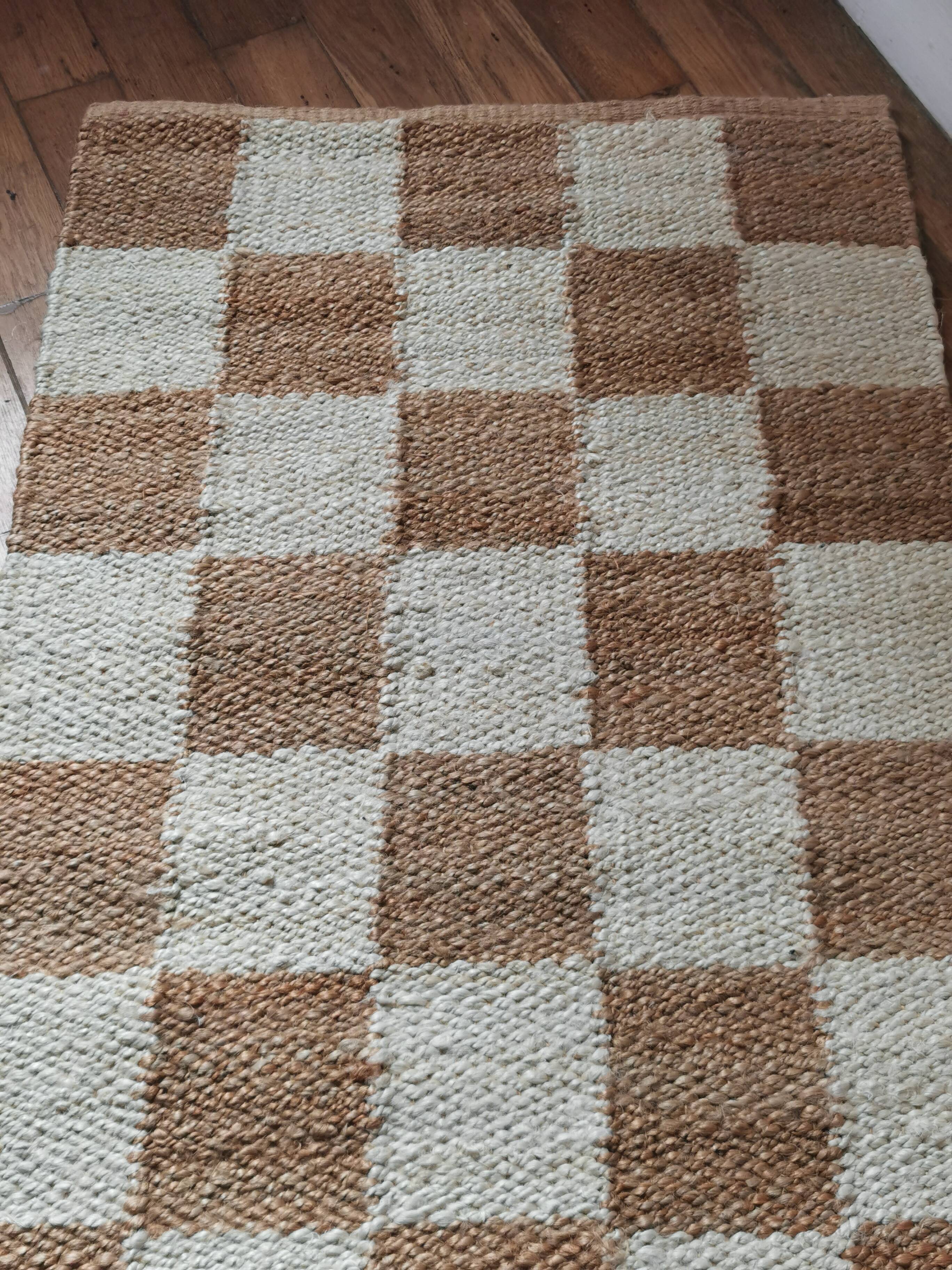 Checkered jute rug