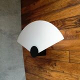 Fan-shaped wall lamp, opaline glass Ø42