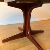 Baumann Round Table