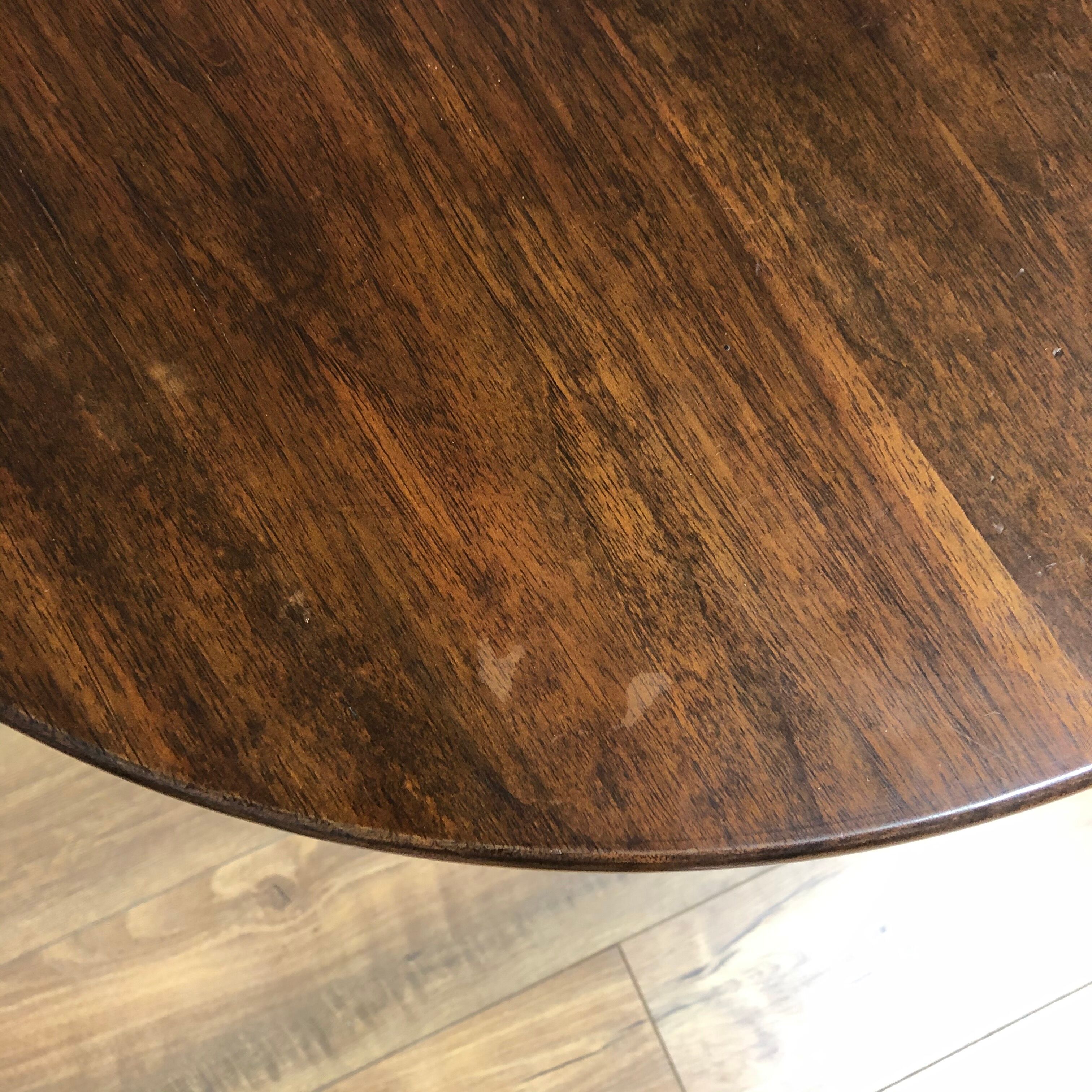 Healing tripode art deco