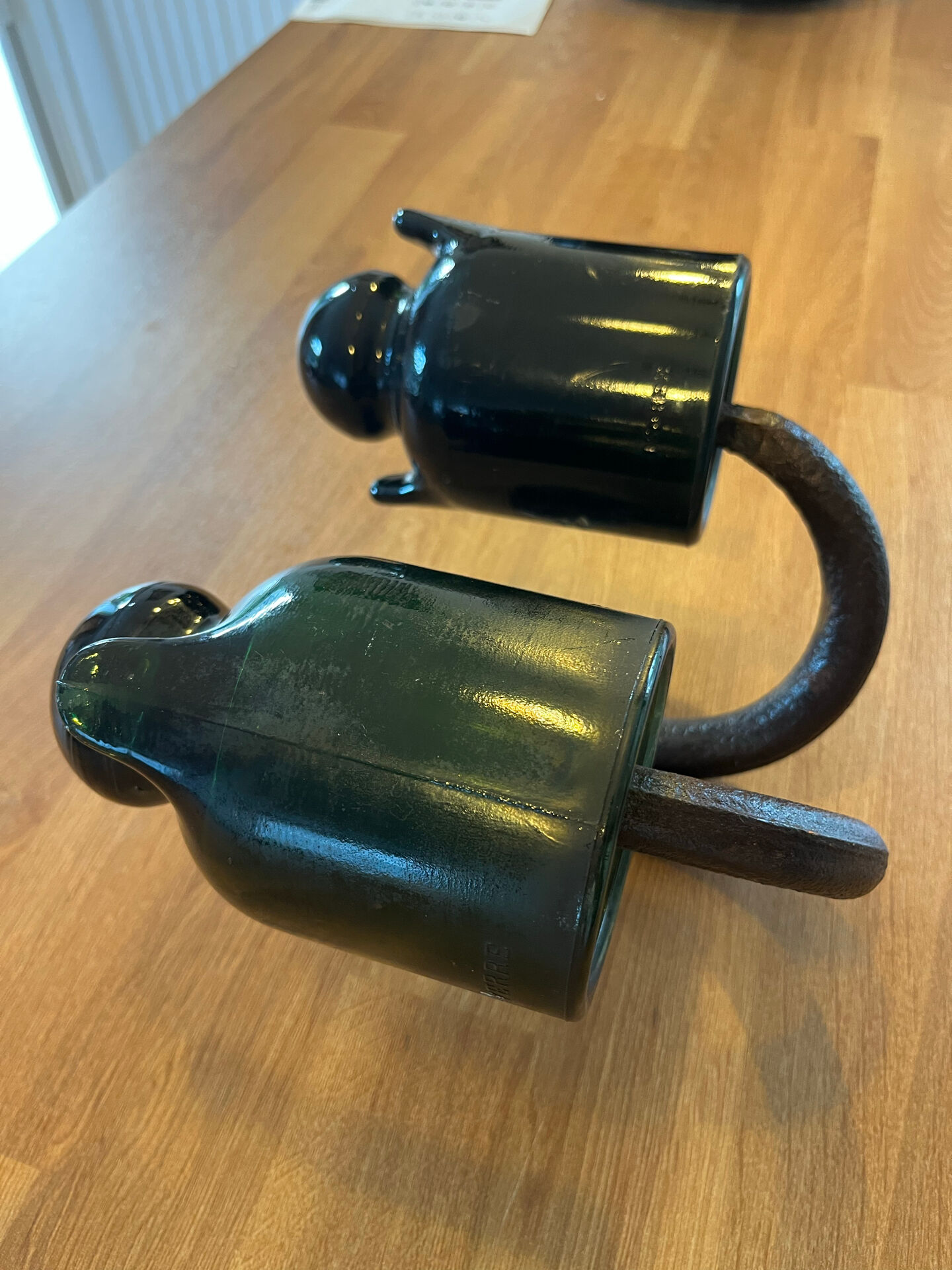Coat rack flea market with EDF insulation