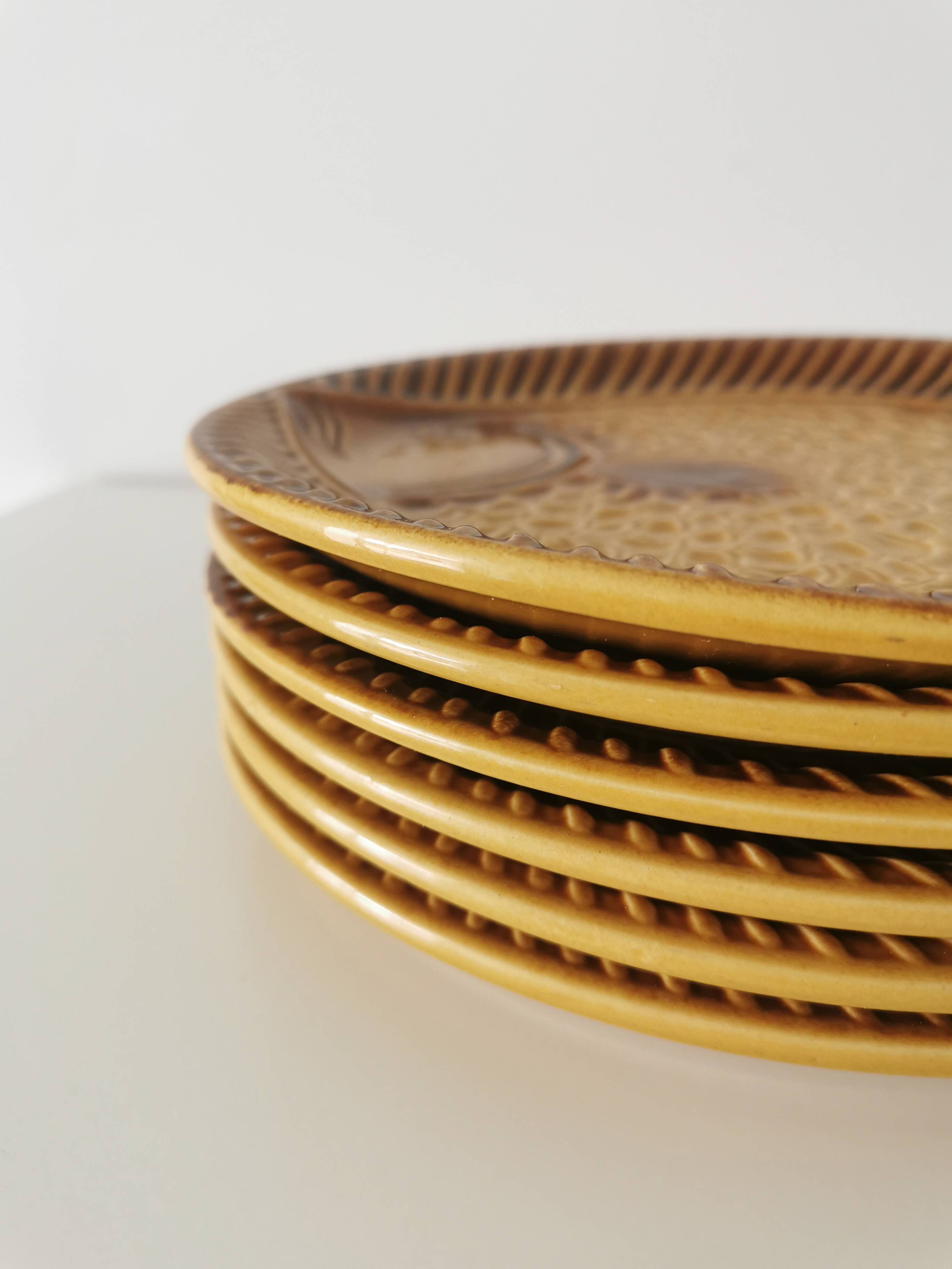 Set of 6 Vintage Fish Plates Set: 1970s KIL Yugoslavia Retro Serving Dishes