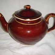 Théière en céramique marron de 1940