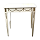 Petite table en bois à patine or et blanc cassé, XIX ème