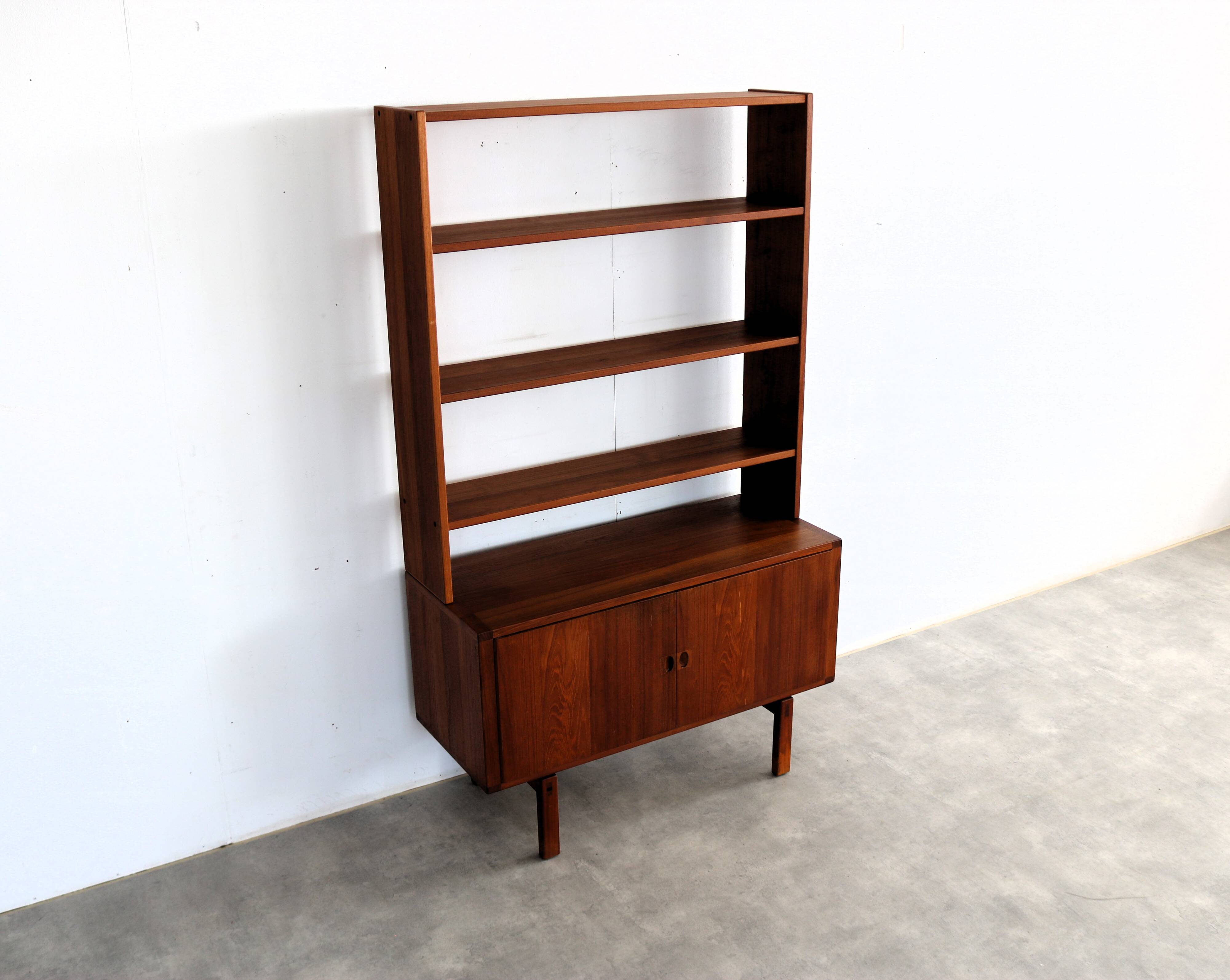 Vintage bookcase | wall cabinet | 60s | Swedish