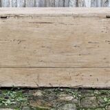 Old wooden chest, dovetail assembly