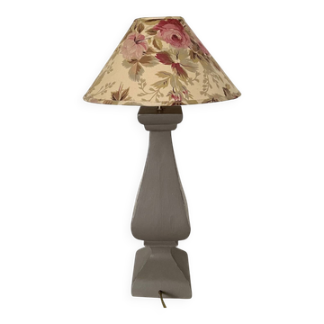 Turned wood lamp