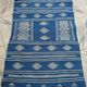 Tapis berbère bleu et blanc 110 x 66 cm