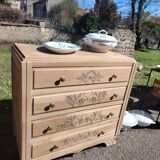 Art Deco chest of drawers