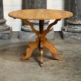 Round table in pitch pine and oak