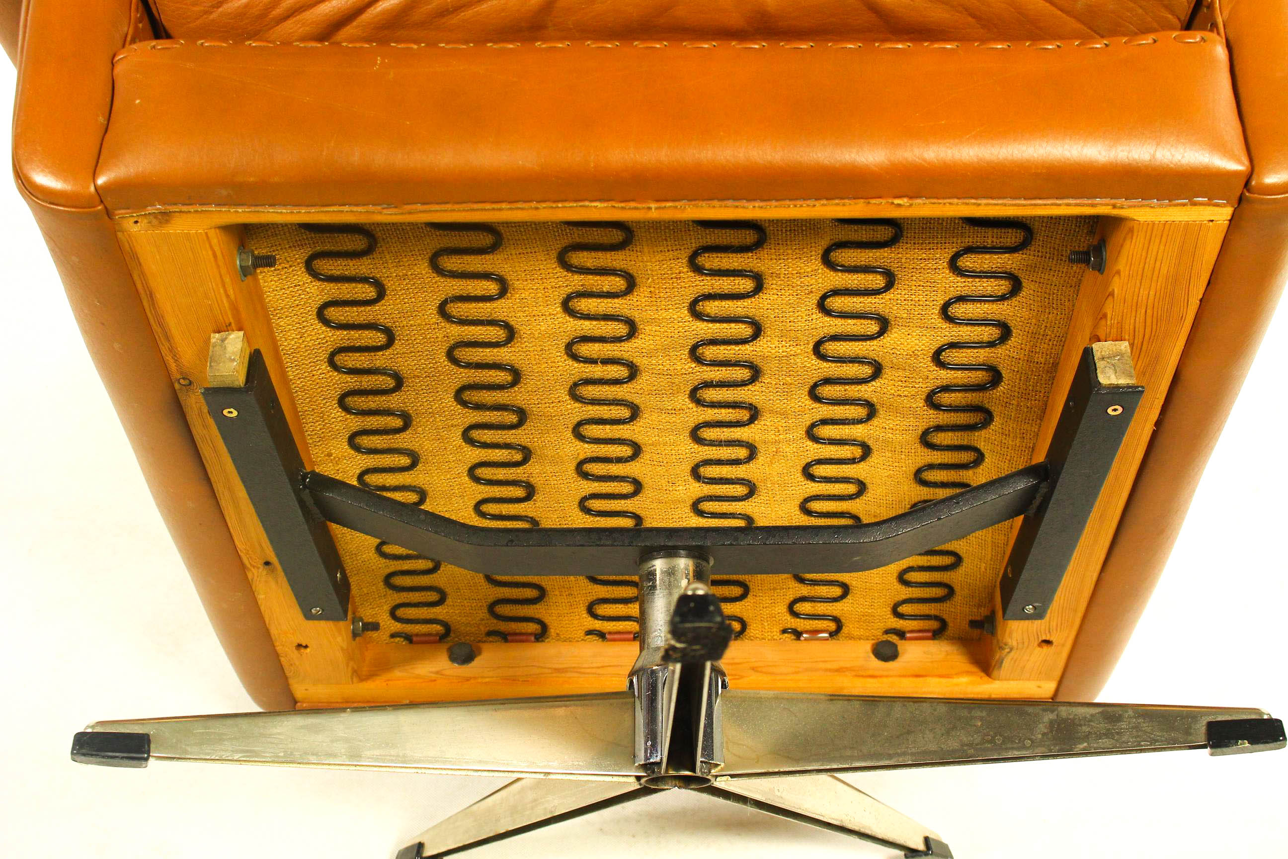 Matador swivel leather chair with ottoman by Aage Christiansen for Erhardsen & Andersen, 1960s