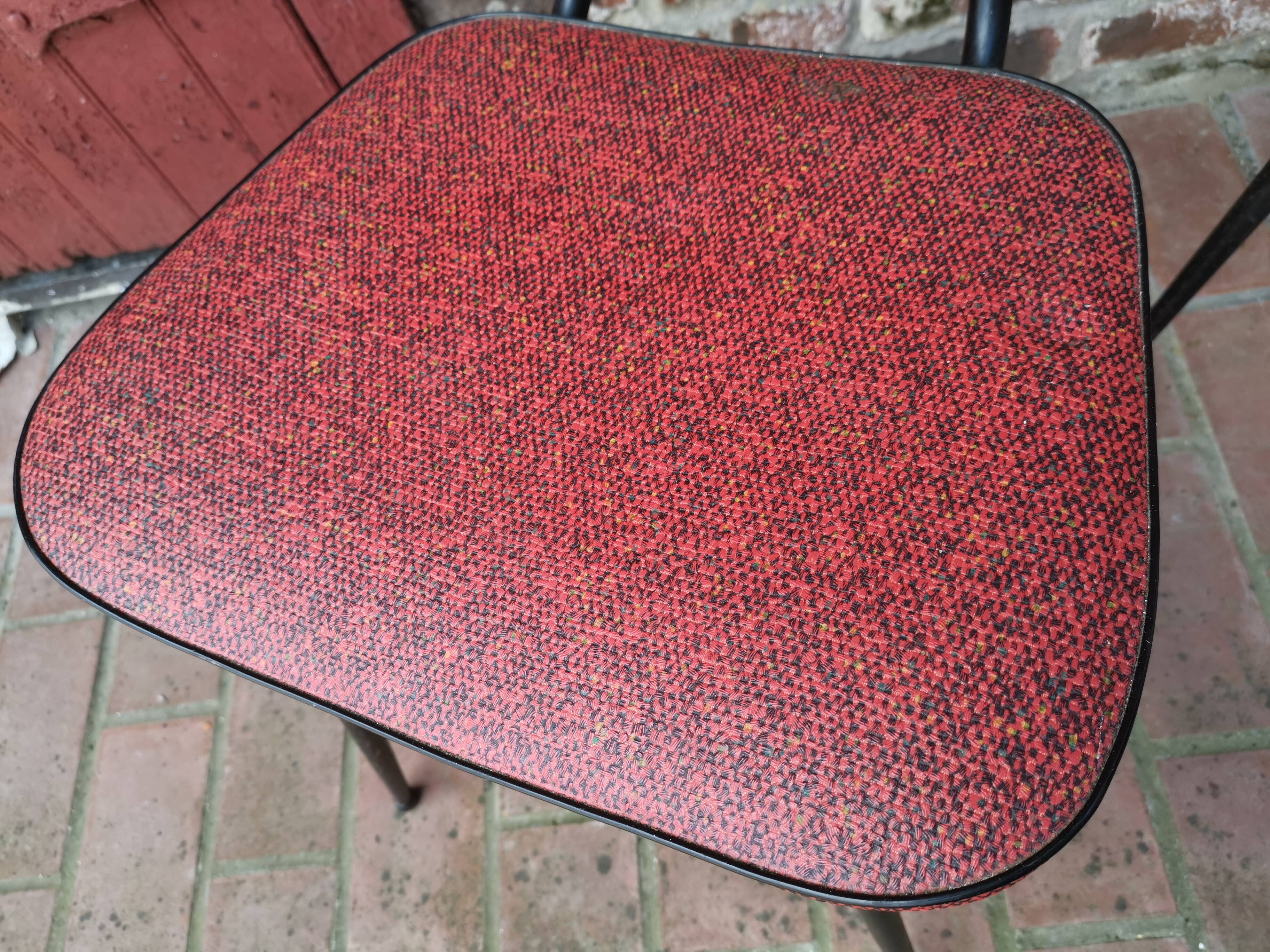 Pair of metal chairs vinyl red and white speckled black, Cimca brand