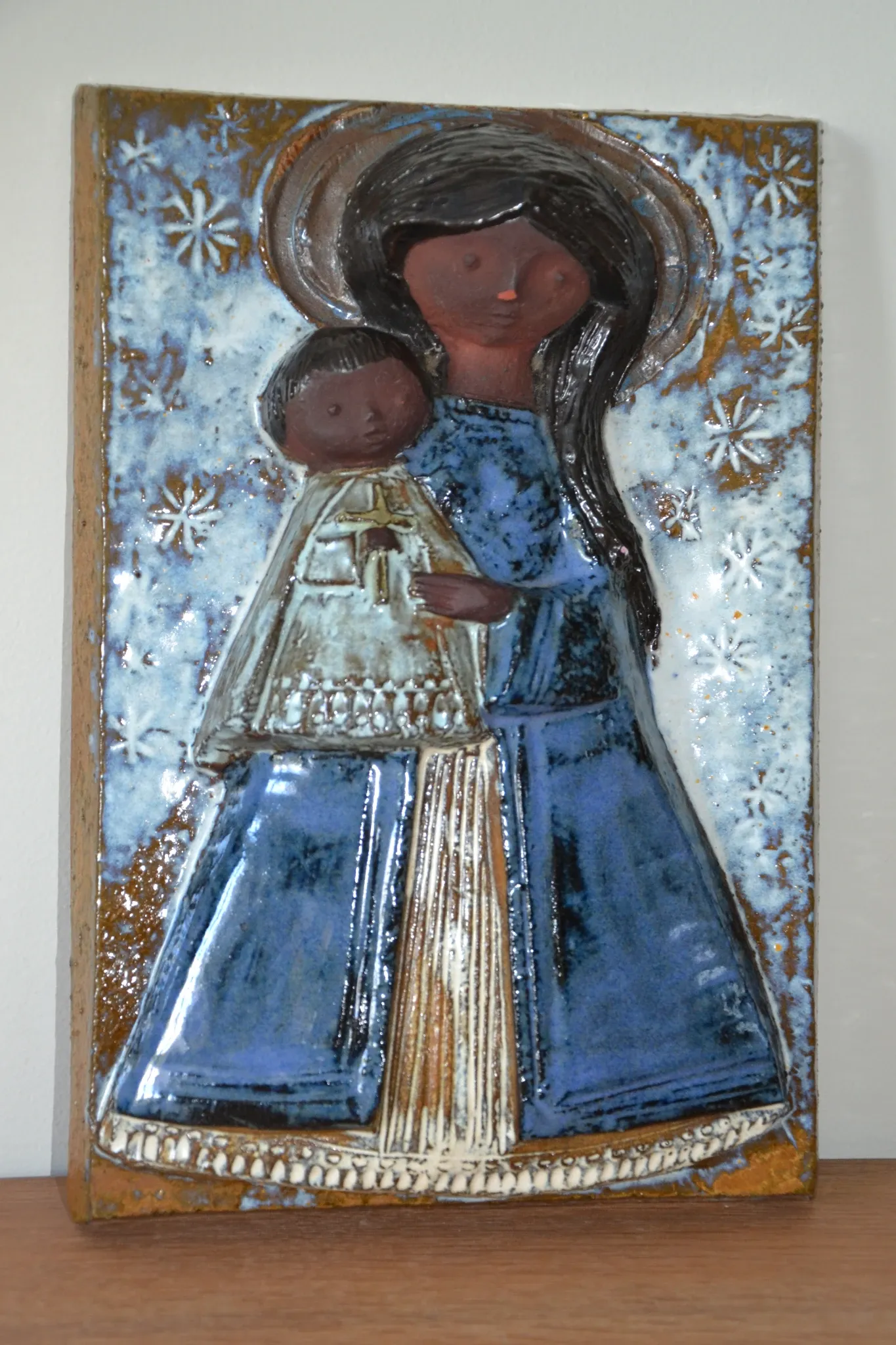Enamel plaque Virgin with Child Perignem