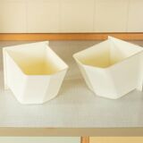 Enchanting two-piece kitchen cabinet from the 1950s in typical pastel colours