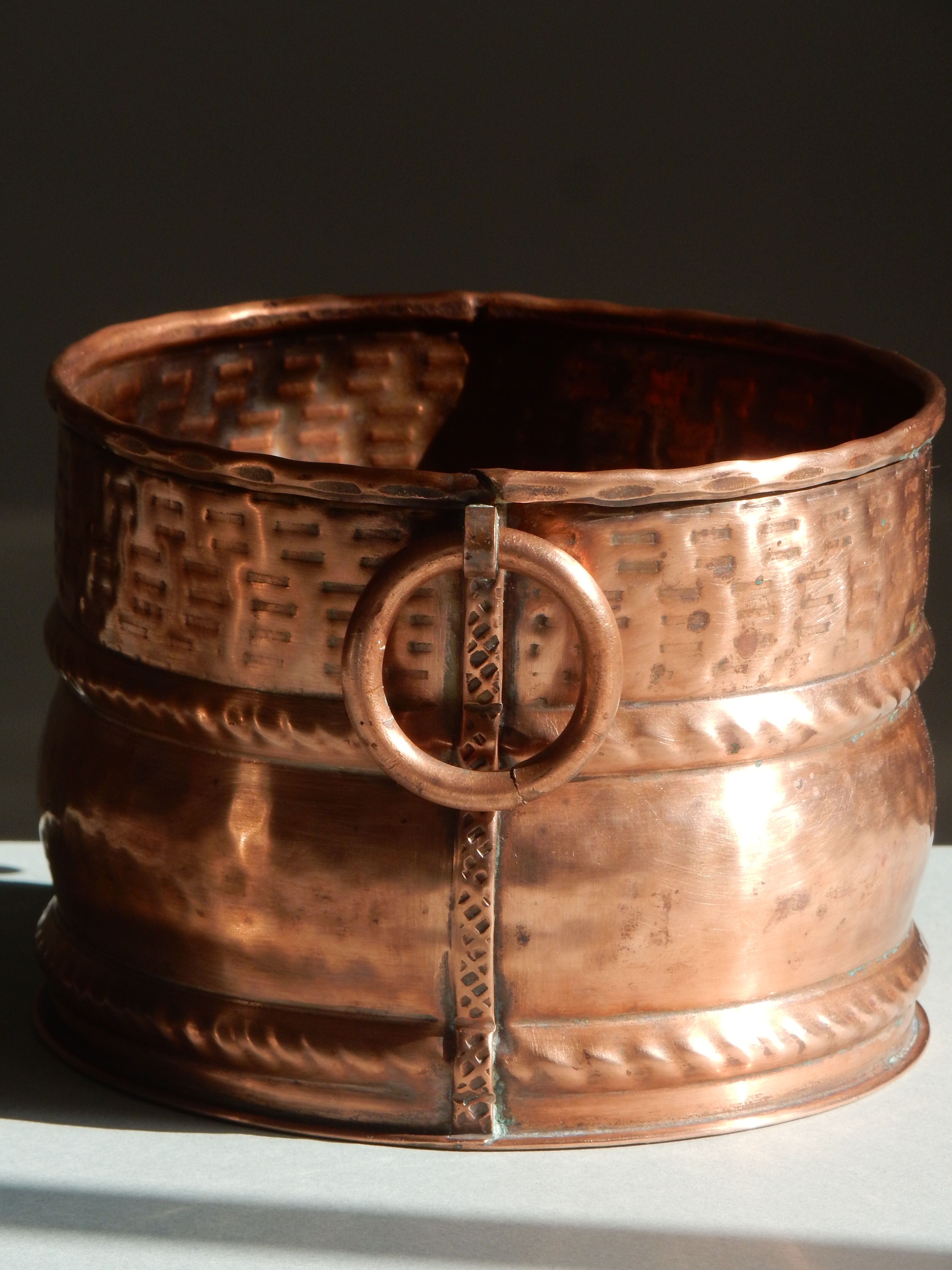 Cache-pot en cuivre rose France