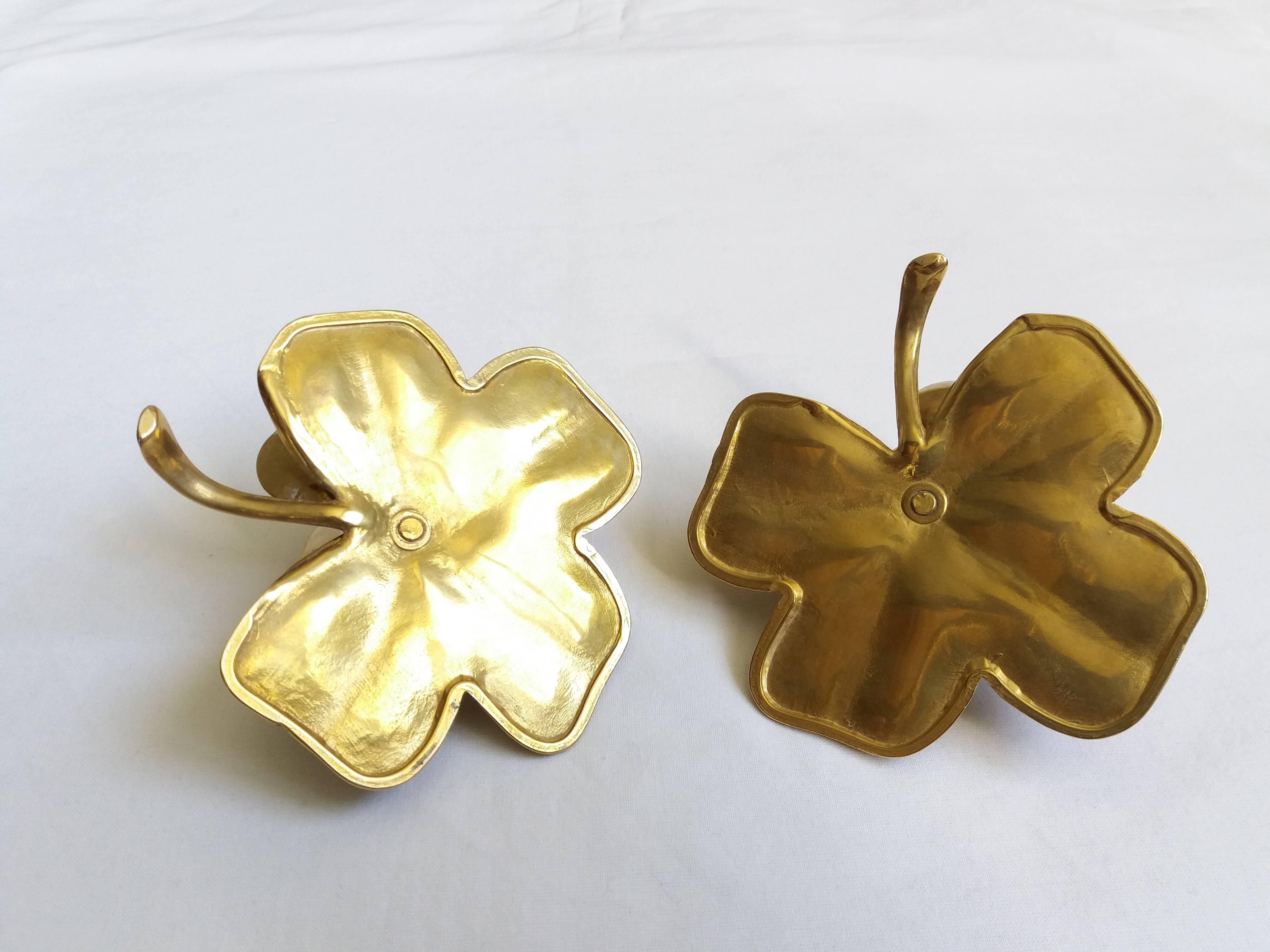 Bougeoirs fleur trefle en  laiton