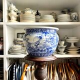 Blue porcelain plant pot
