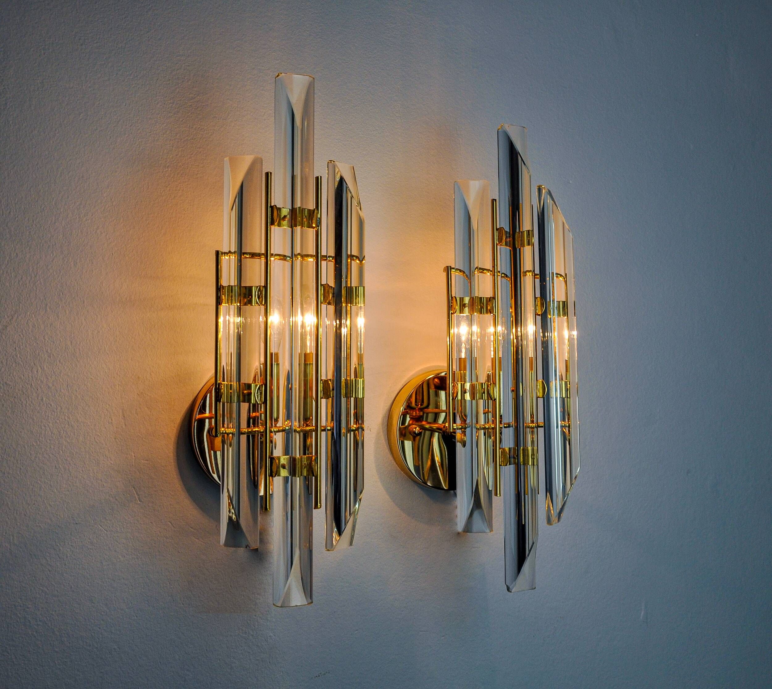 Pair of Venini wall lights, triedri glass, murano, Italy 1970