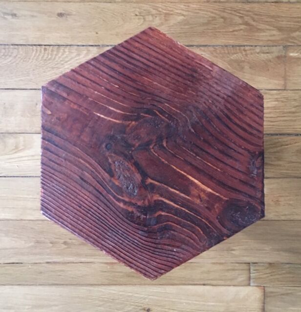 Hexagonal tripod tab