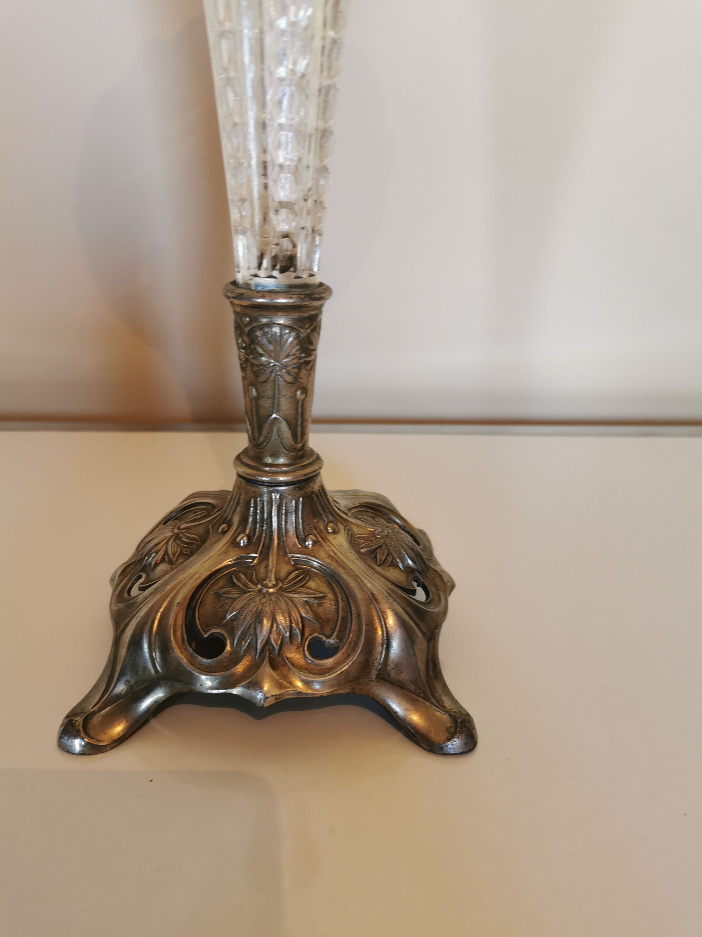 Art Deco vase chalice shape in silver metal and cut glass