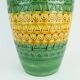 Vase de sol en céramique verte ocre à motif en relief des années 1960, modèle l1142-50