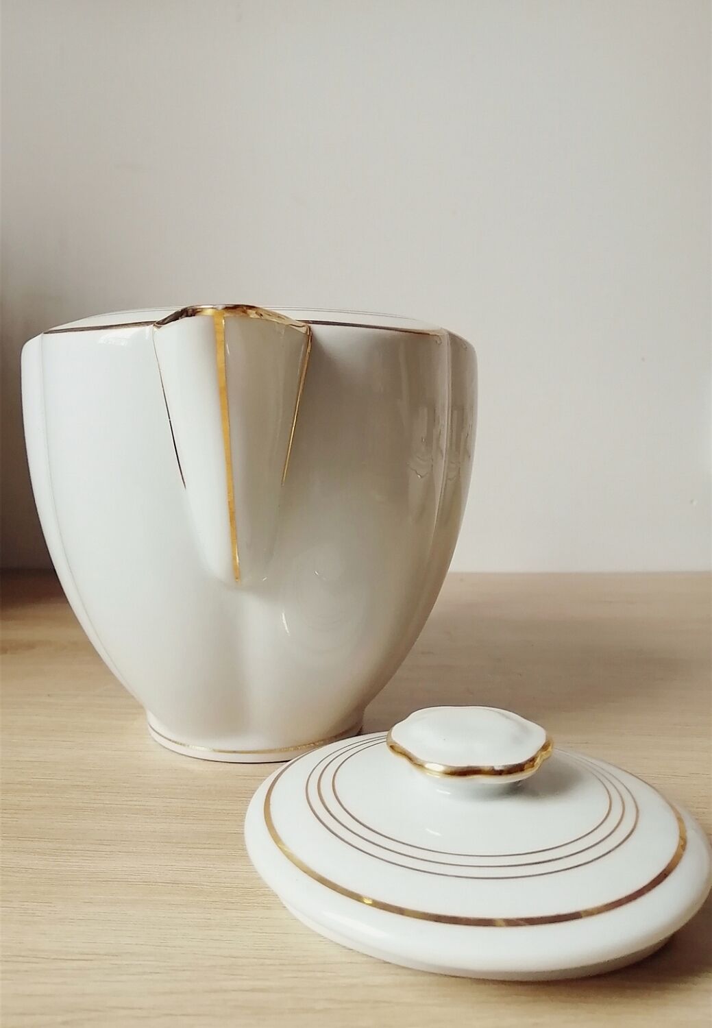 Art Deco teapot, sugar bowl and creamer