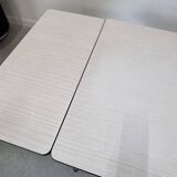 Set of table and 4 chairs in gray-white formica