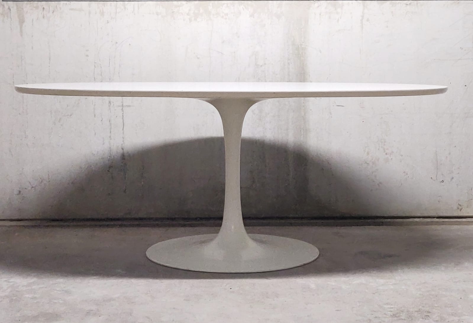 Vintage table foot tulip Arkana