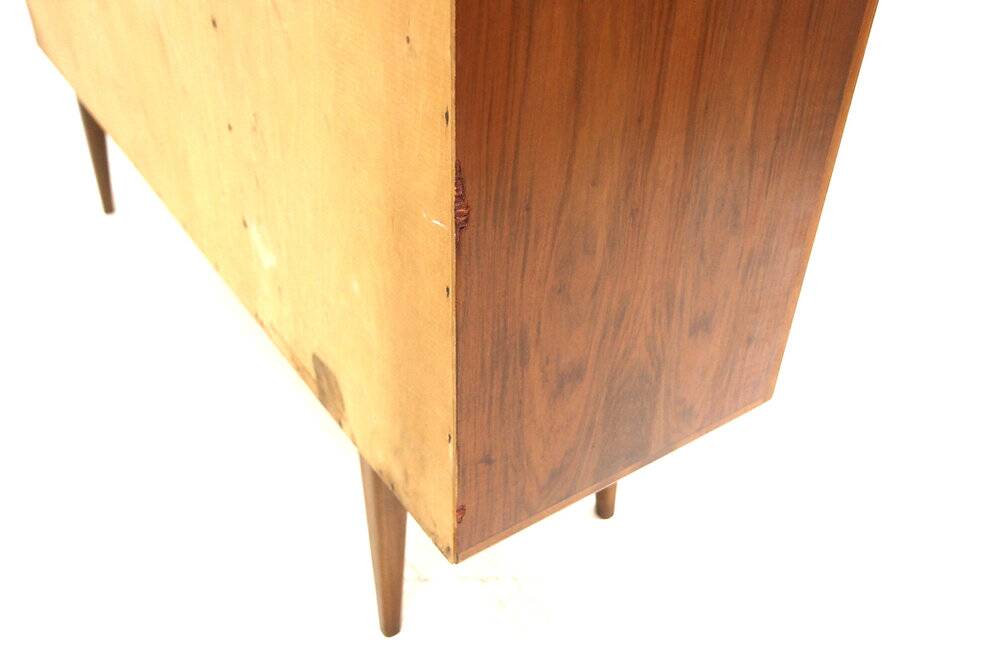 Enfilade scandinave en noyer, Möbelfabrik Linen, Horda, Suède, 1960