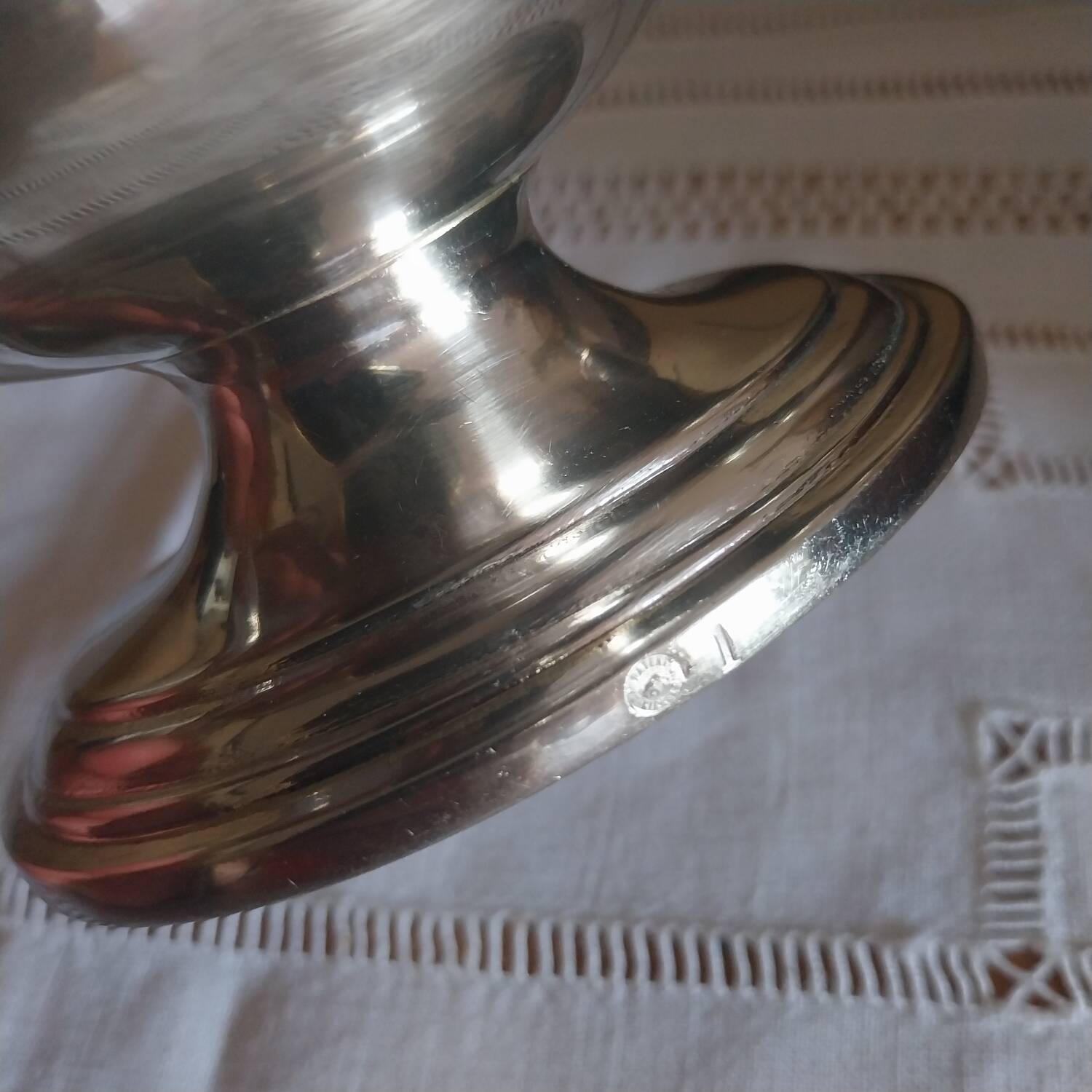 Vintage silver-plated metal sauce boat