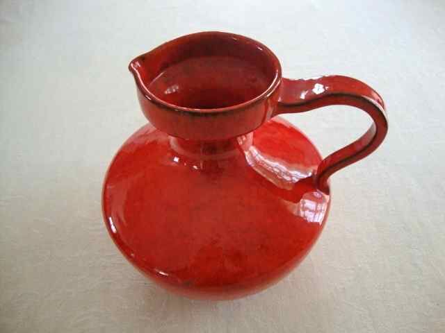 Pitcher ceramic