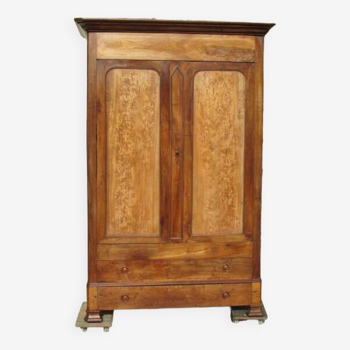 Louis Philippe linen cabinet in walnut and magnifying glass