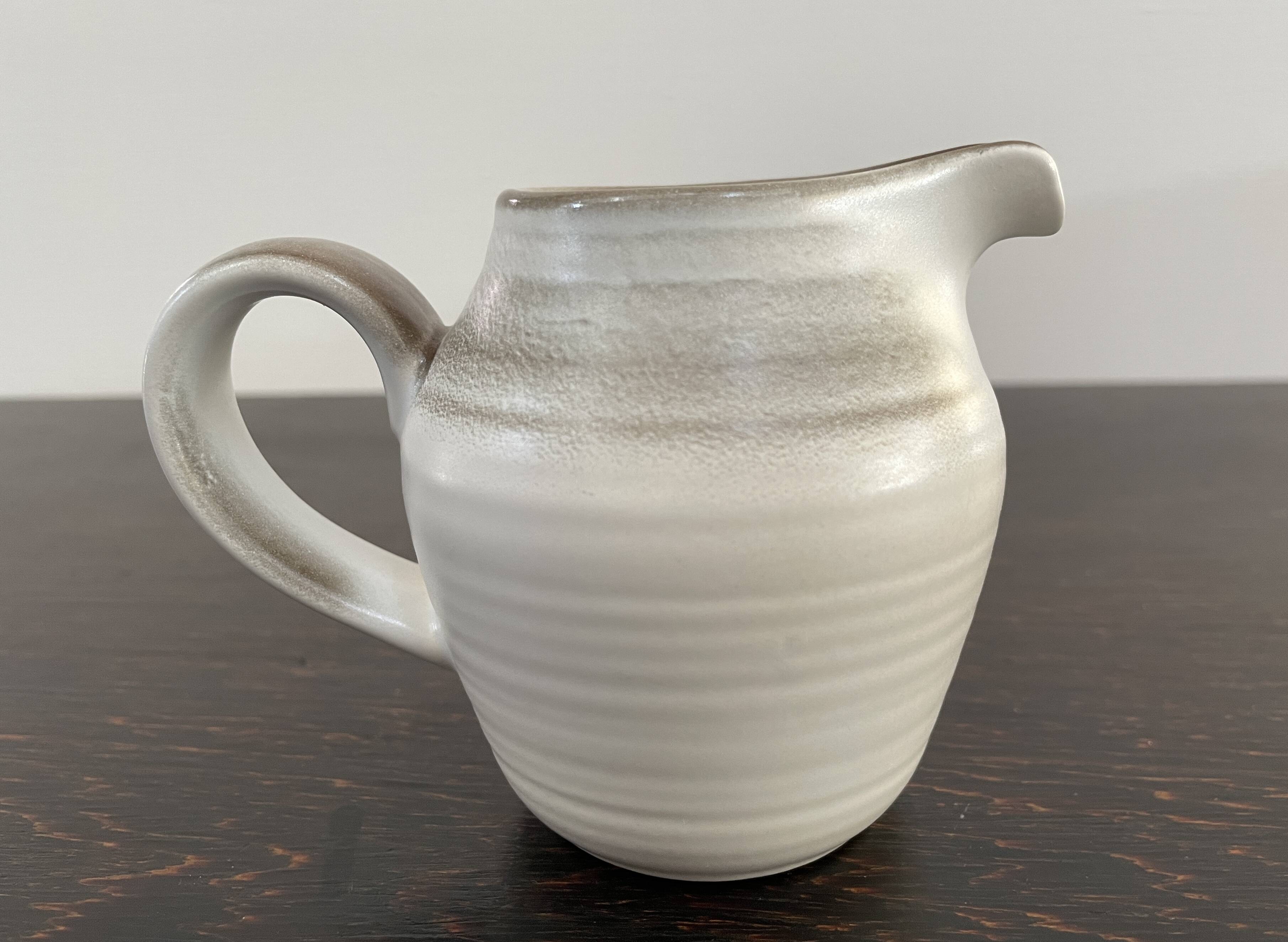 Set of 4 cups and saucers + milk jug - Stoneware - Salins-France - 70s