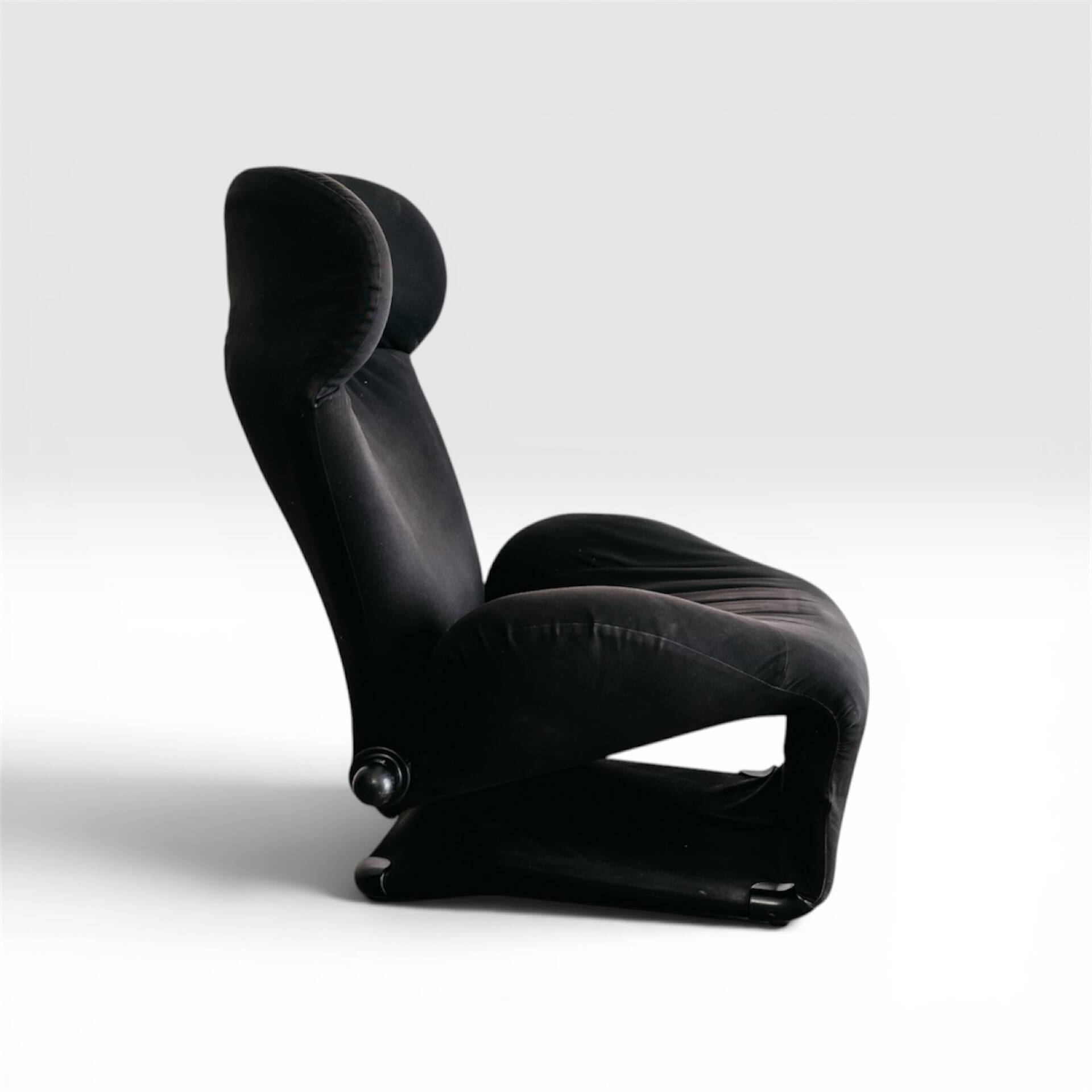 Wink lounge chair by Toshiyuki Kita for Cassina, 1980s