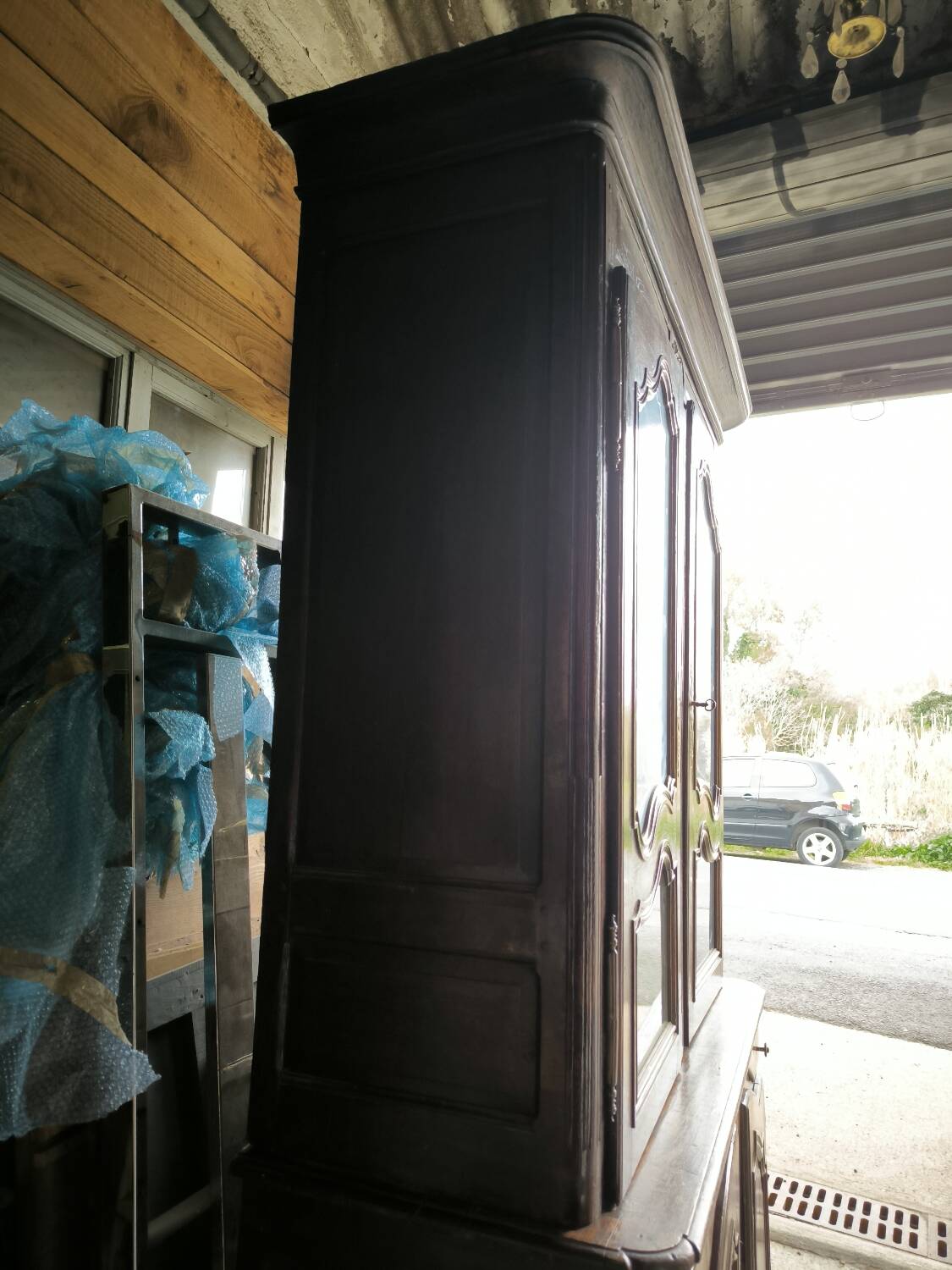 Large two-part oak buffet from the Regency period