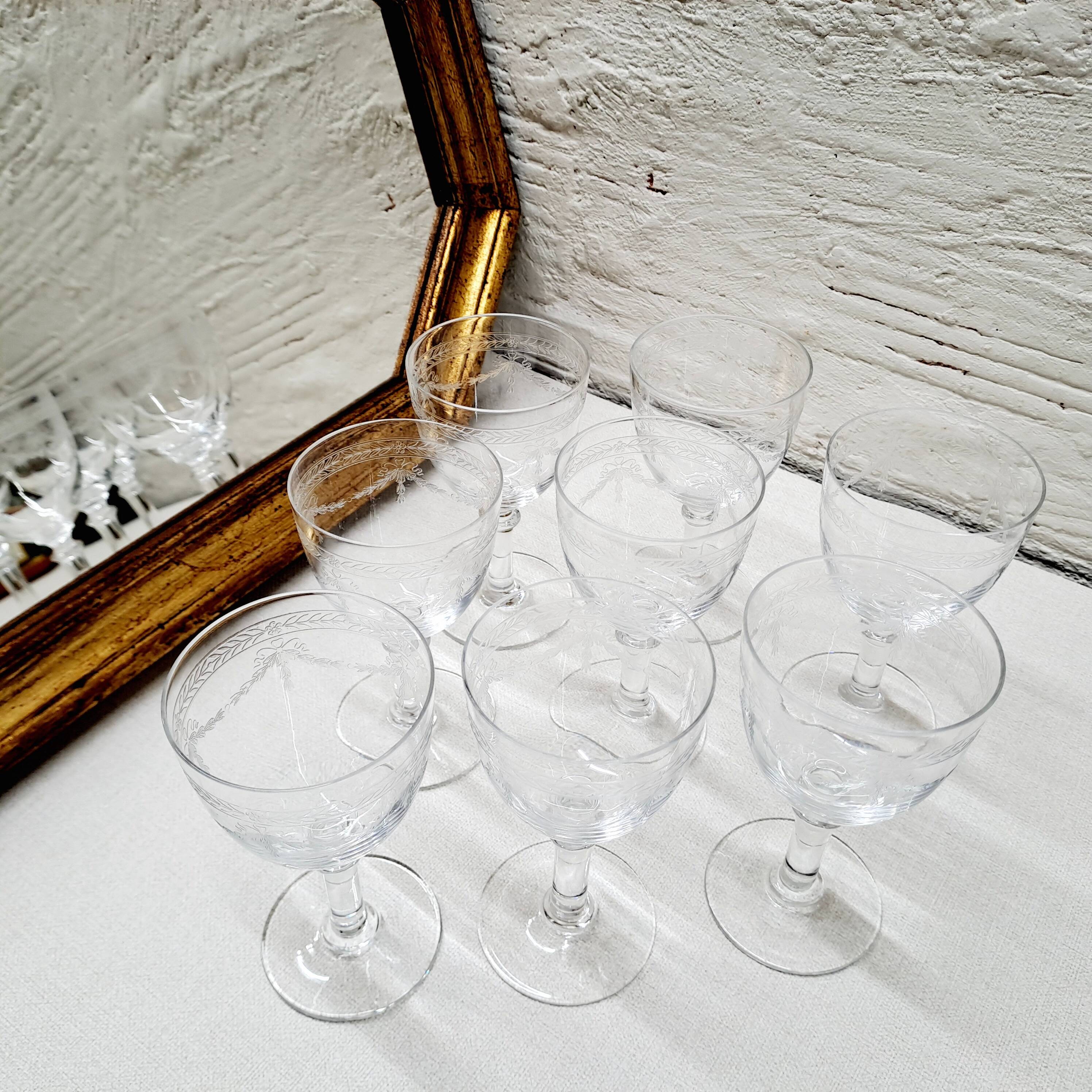Set of 8 chiseled crystal digestive glasses