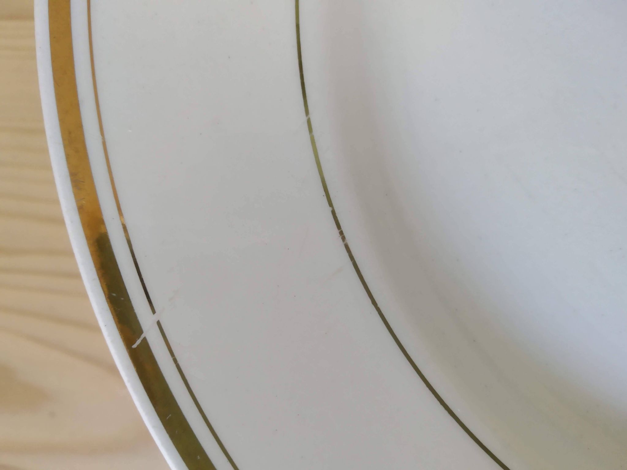 6 Vintage Moulin des Loups Gold-Edged Dinner Plates
