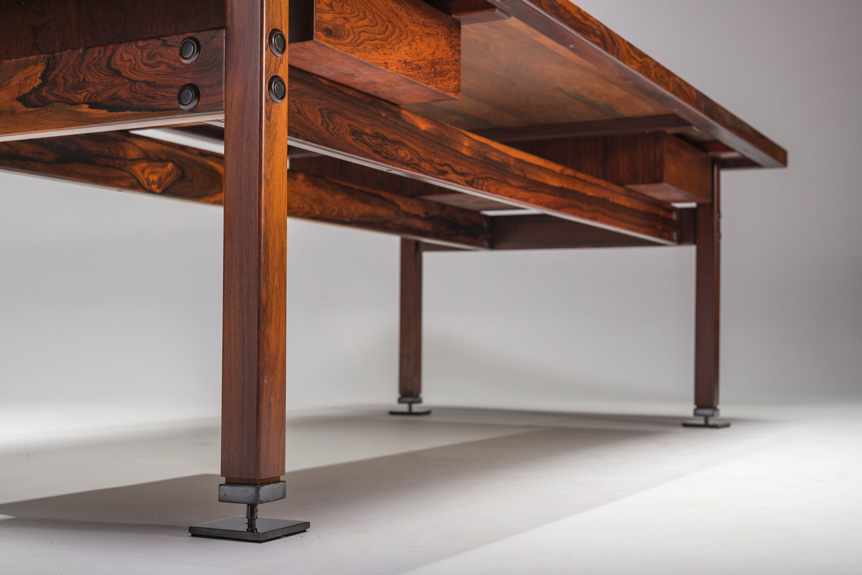 Mid-Century Modern Jacaranda Itamaraty Desk by Sergio Rodrigues for Oca, Brazil, 1960s