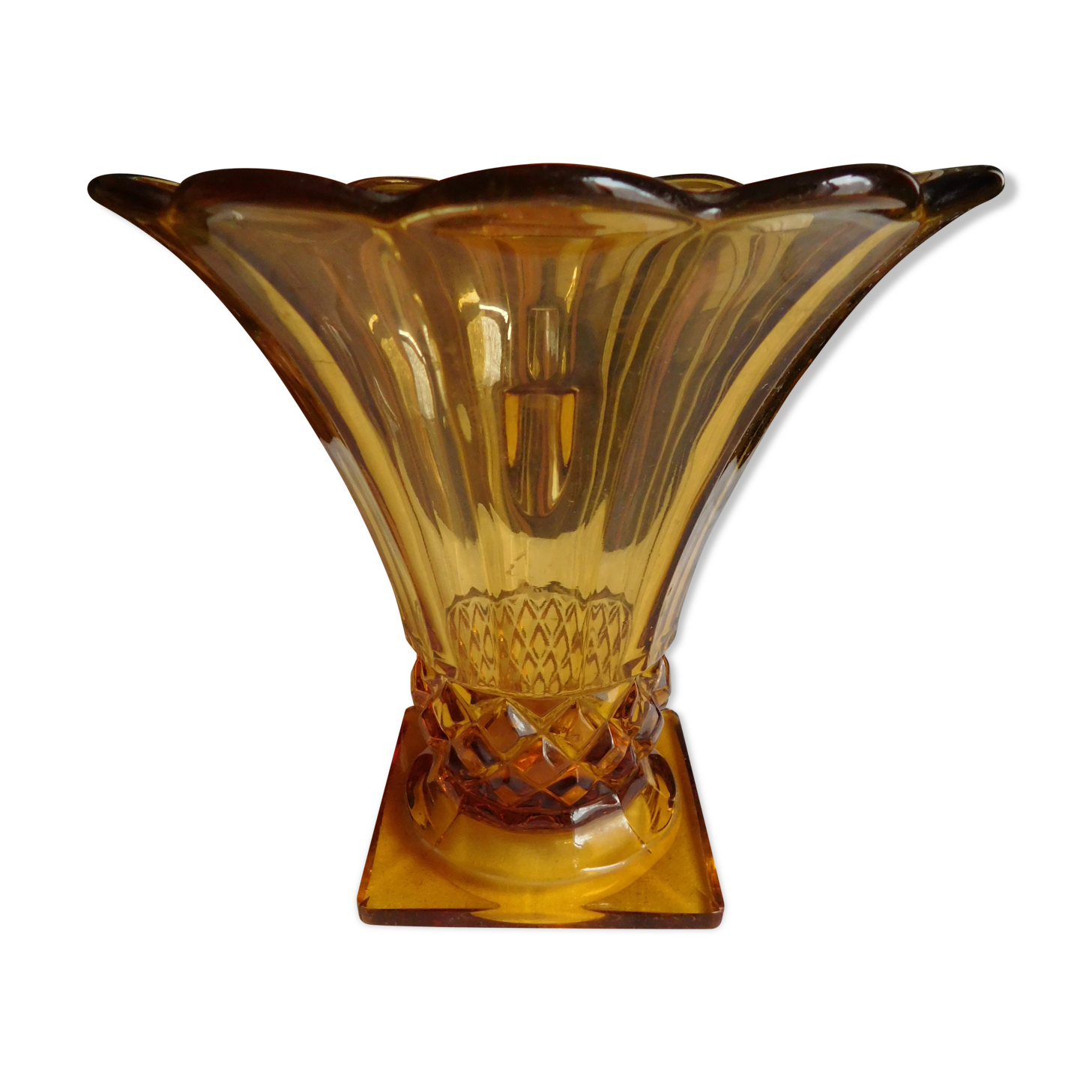 Old 50 years amber tulip vase